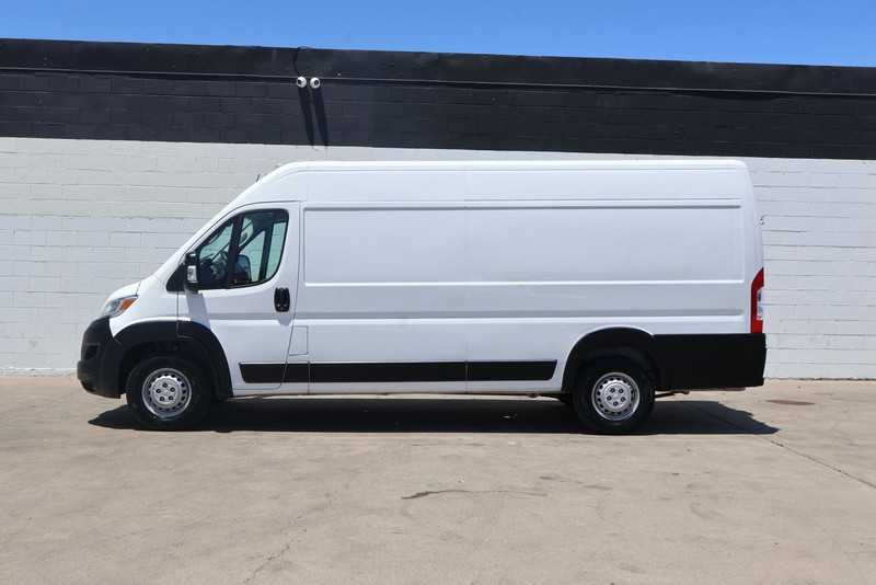 Ram ProMaster Cargo Van Vehicle Full-screen Gallery Image 10