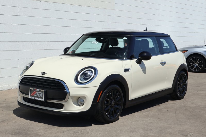 MINI Hardtop 2 Door Vehicle Full-screen Gallery Image 11