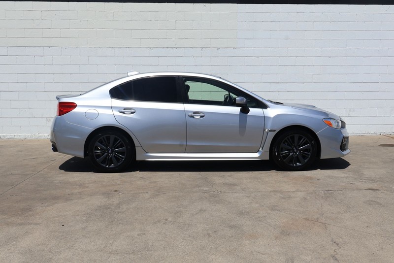 Subaru WRX Vehicle Full-screen Gallery Image 04
