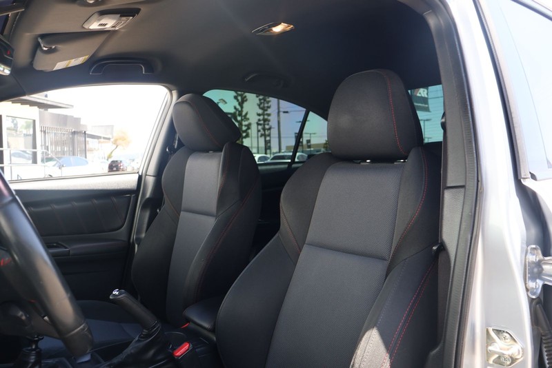 Subaru WRX Vehicle Full-screen Gallery Image 16