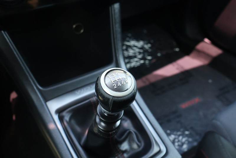 Subaru WRX Vehicle Full-screen Gallery Image 30