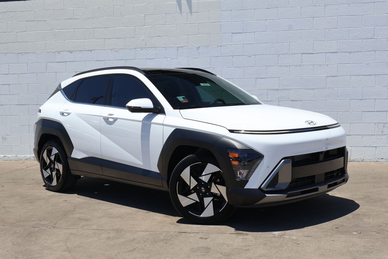 Hyundai Kona Vehicle Full-screen Gallery Image 01