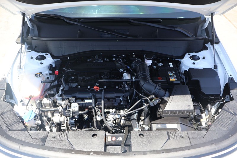 Hyundai Kona Vehicle Full-screen Gallery Image 02
