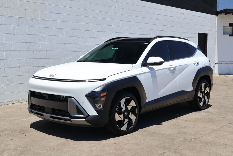 Hyundai Kona Vehicle Full-screen Gallery Image 08