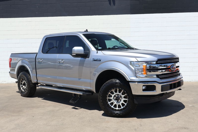 Ford F-150 Vehicle Full-screen Gallery Image 01