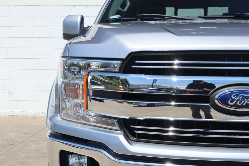 Ford F-150 Vehicle Full-screen Gallery Image 04