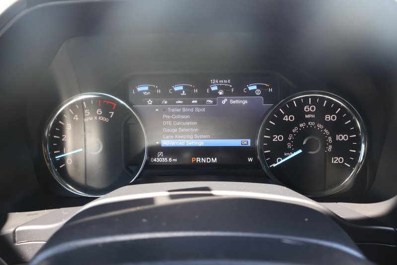 Ford F-150 Vehicle Full-screen Gallery Image 22