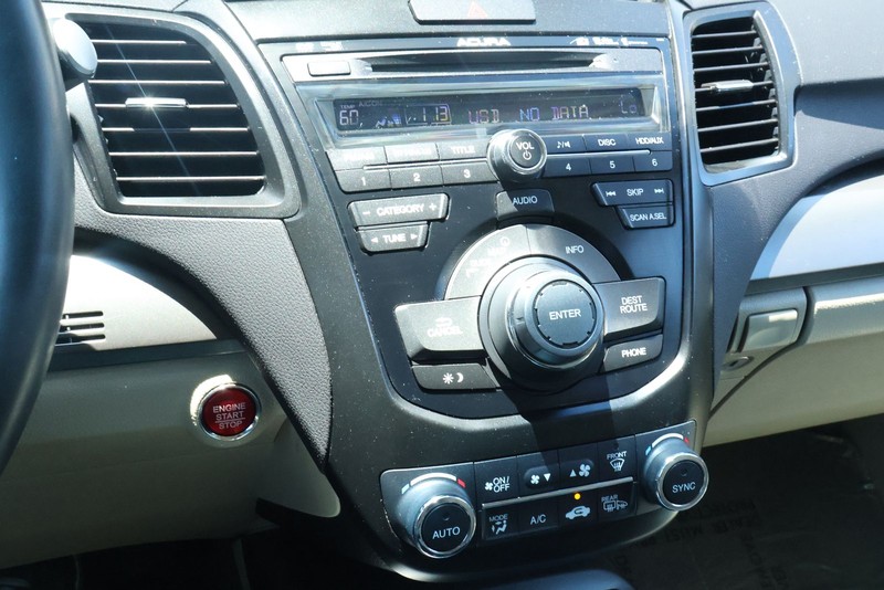 Acura RDX Vehicle Full-screen Gallery Image 16