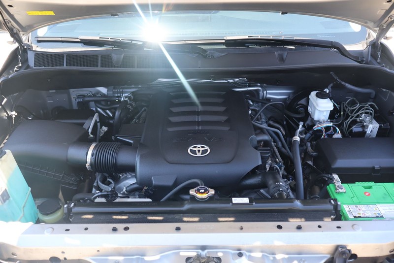 Toyota Sequoia Vehicle Full-screen Gallery Image 12