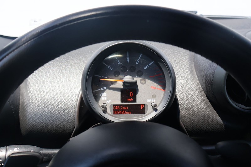 MINI Cooper Countryman Vehicle Full-screen Gallery Image 22