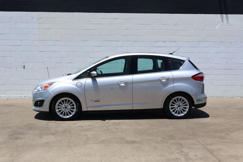 Ford C-Max Energi Vehicle Full-screen Gallery Image 10