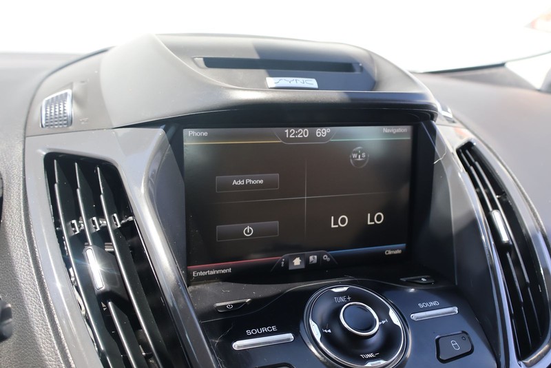 Ford C-Max Energi Vehicle Full-screen Gallery Image 28
