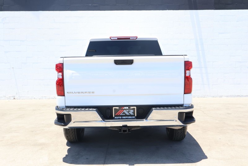 Chevrolet Silverado 1500 Vehicle Full-screen Gallery Image 06