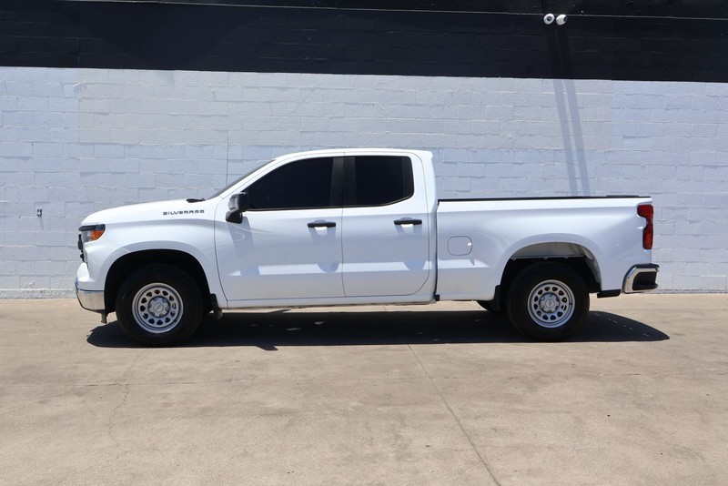 Chevrolet Silverado 1500 Vehicle Full-screen Gallery Image 10