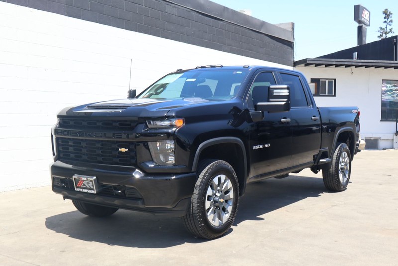 Chevrolet Silverado 2500HD Vehicle Full-screen Gallery Image 11