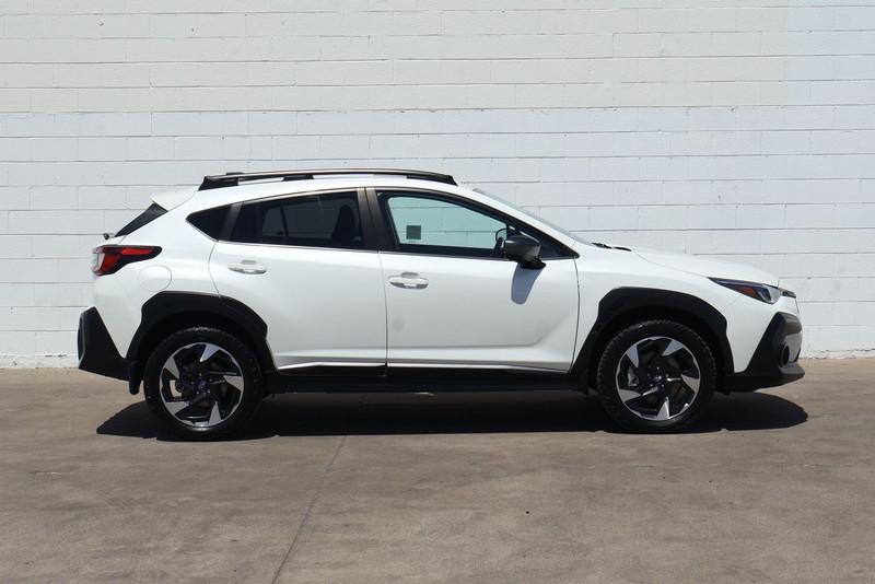 Subaru Crosstrek Vehicle Full-screen Gallery Image 04