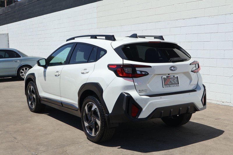 Subaru Crosstrek Vehicle Full-screen Gallery Image 09