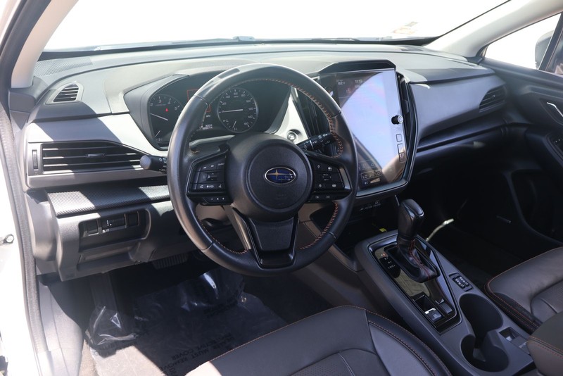 Subaru Crosstrek Vehicle Full-screen Gallery Image 15