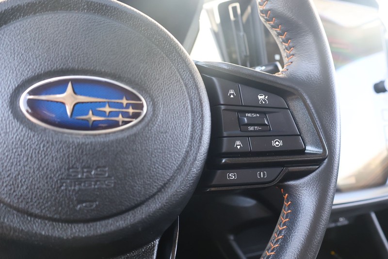 Subaru Crosstrek Vehicle Full-screen Gallery Image 25