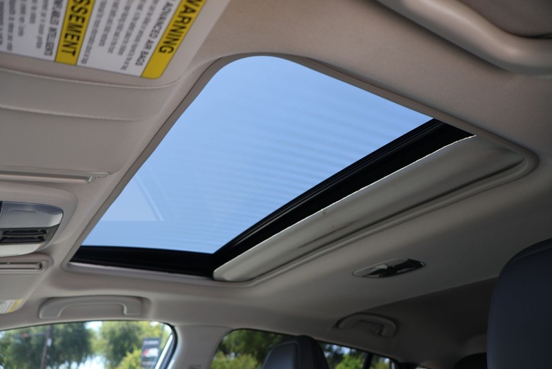 Subaru Crosstrek Vehicle Full-screen Gallery Image 31