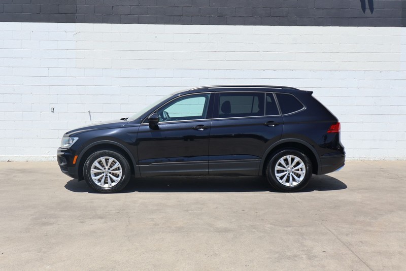 Volkswagen Tiguan Vehicle Full-screen Gallery Image 10