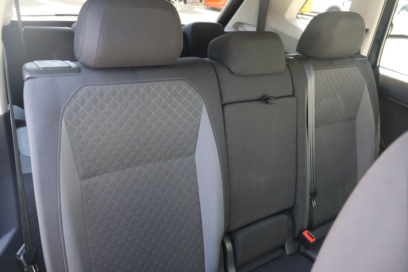 Volkswagen Tiguan Vehicle Full-screen Gallery Image 20
