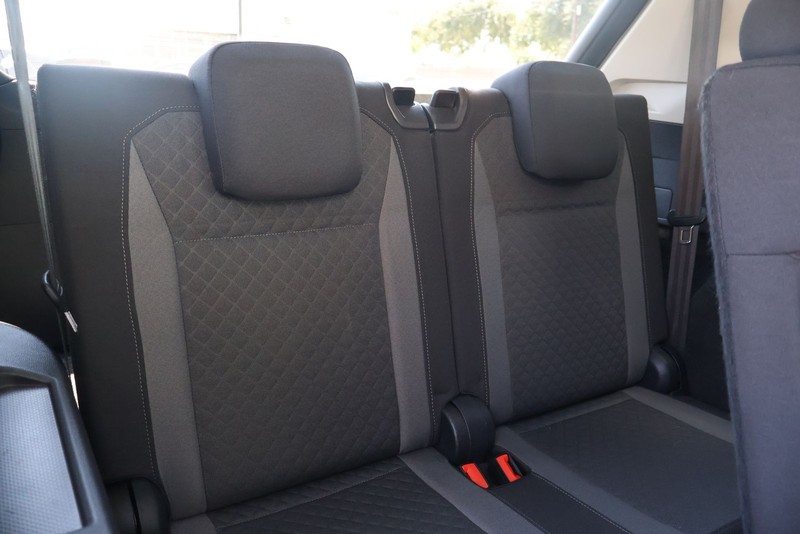 Volkswagen Tiguan Vehicle Full-screen Gallery Image 21
