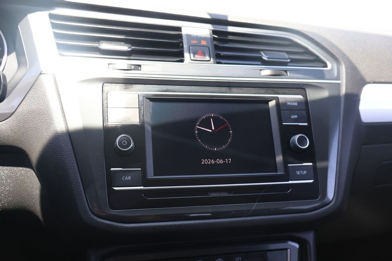 Volkswagen Tiguan Vehicle Full-screen Gallery Image 29