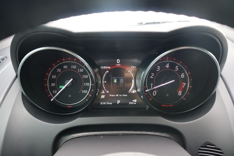 Jaguar F-TYPE Vehicle Full-screen Gallery Image 21