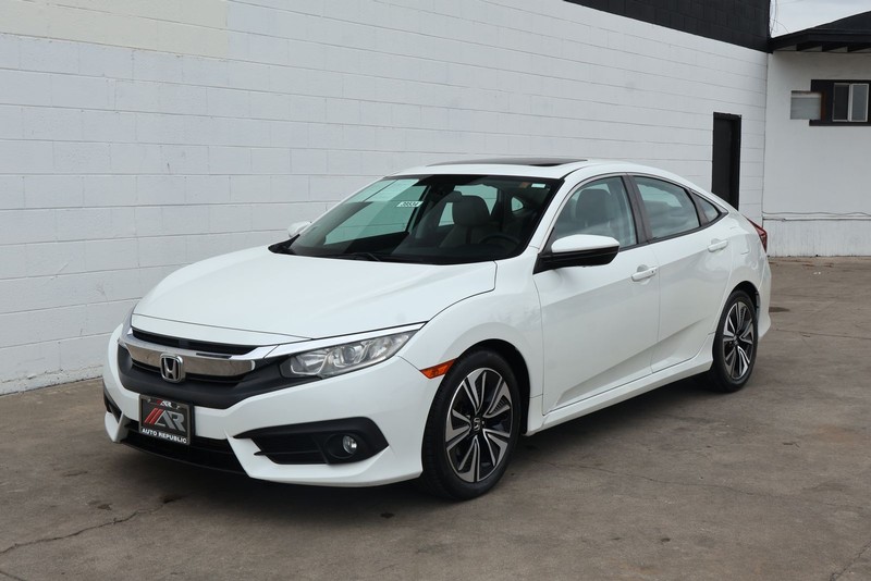 Honda Civic Sedan Vehicle Full-screen Gallery Image 11