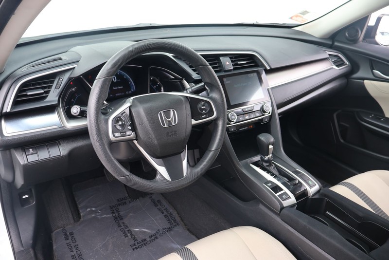 Honda Civic Sedan Vehicle Full-screen Gallery Image 15