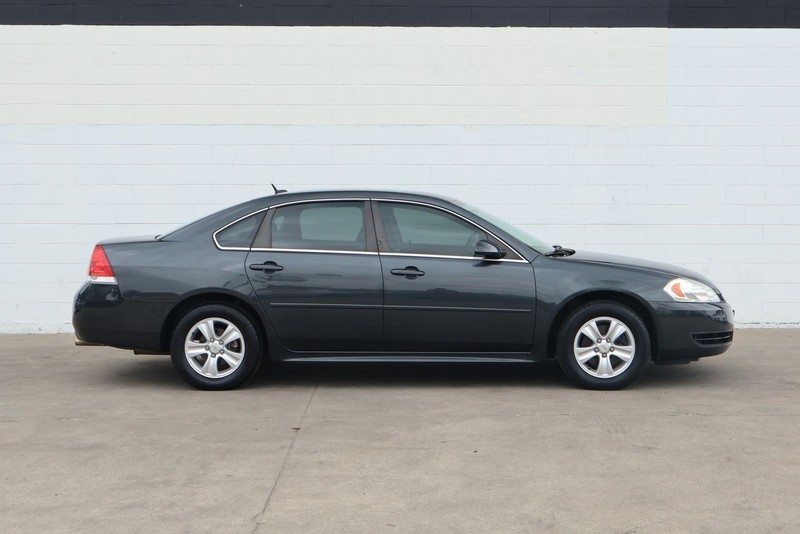 Chevrolet Impala Limited Vehicle Full-screen Gallery Image 04