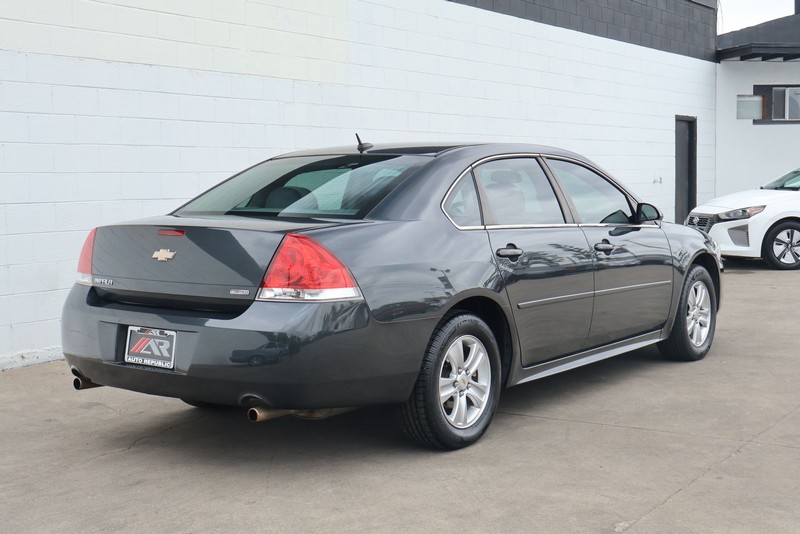 Chevrolet Impala Limited Vehicle Full-screen Gallery Image 05
