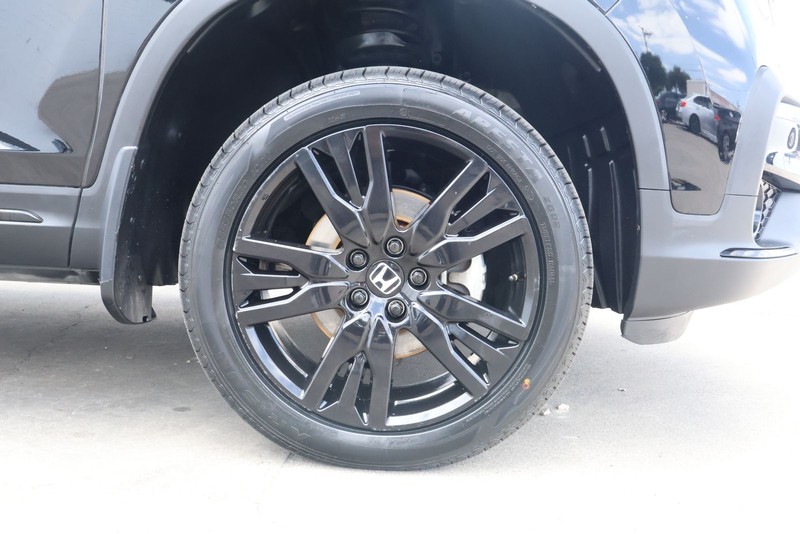 Honda Pilot Vehicle Full-screen Gallery Image 14