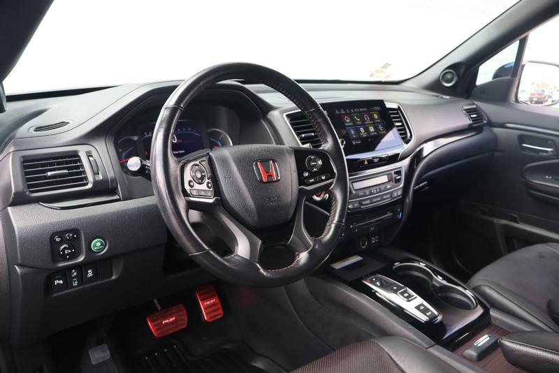 Honda Pilot Vehicle Full-screen Gallery Image 16