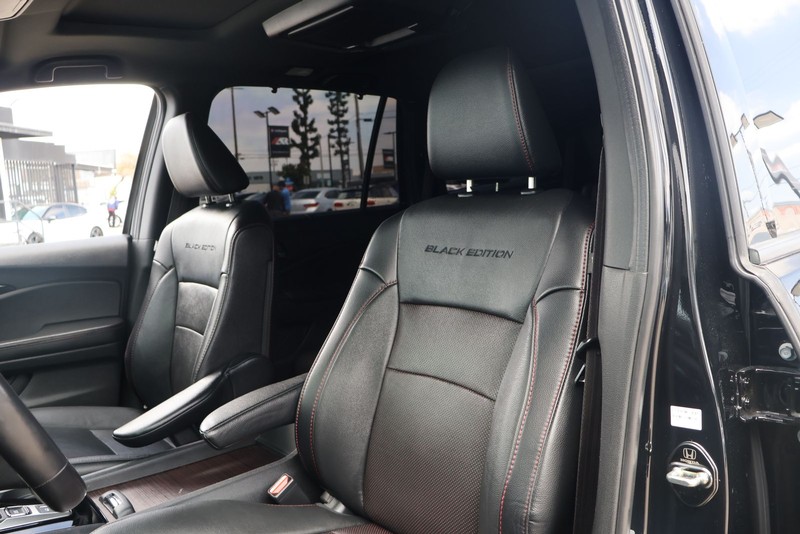 Honda Pilot Vehicle Full-screen Gallery Image 17