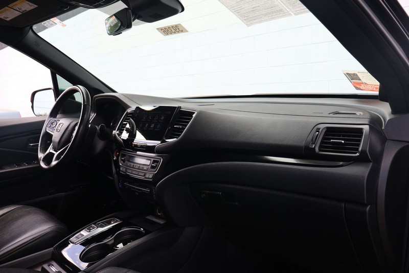 Honda Pilot Vehicle Full-screen Gallery Image 19