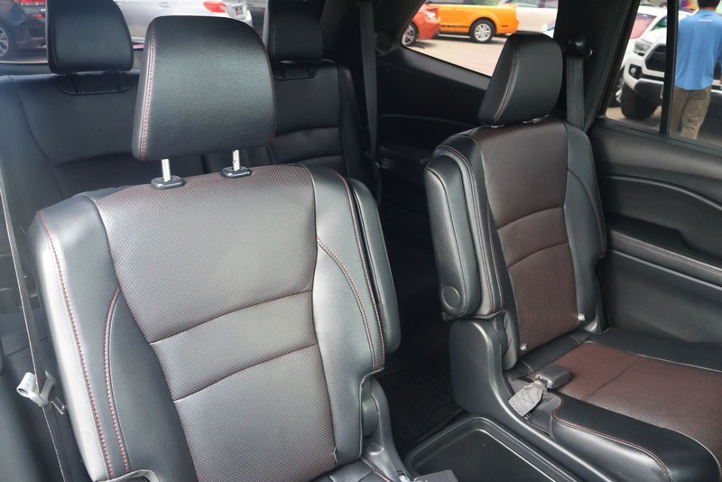 Honda Pilot Vehicle Full-screen Gallery Image 21