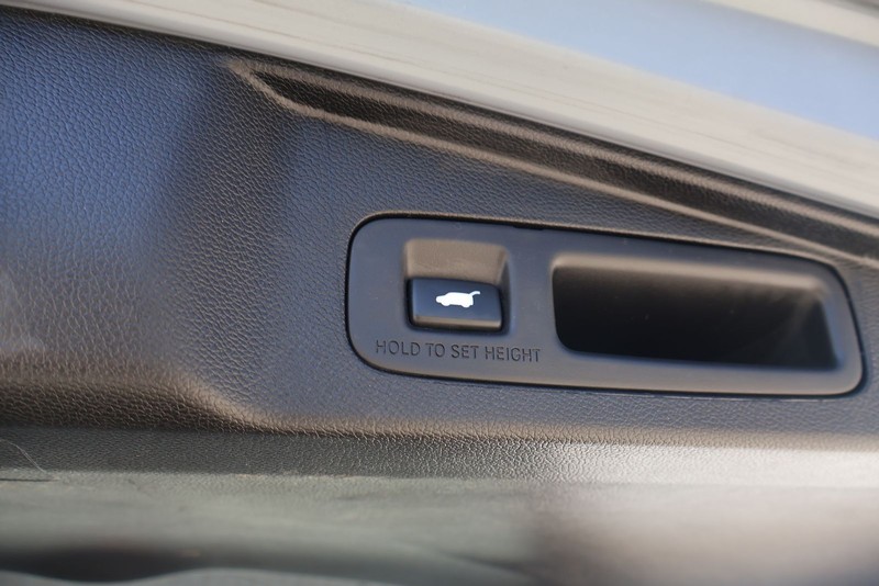 Honda CR-V Vehicle Full-screen Gallery Image 09