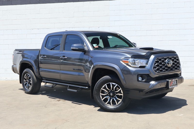 Toyota Tacoma Vehicle Full-screen Gallery Image 01