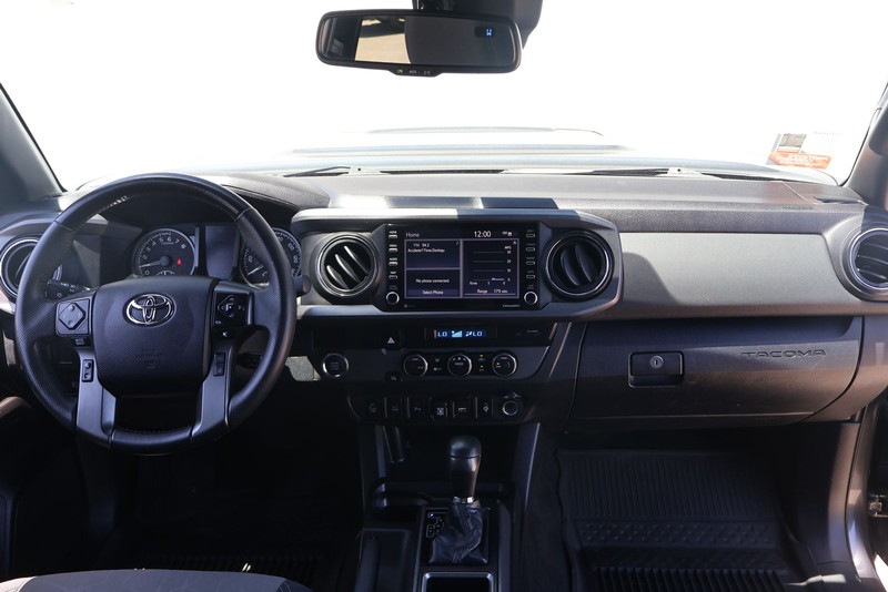 Toyota Tacoma Vehicle Full-screen Gallery Image 22