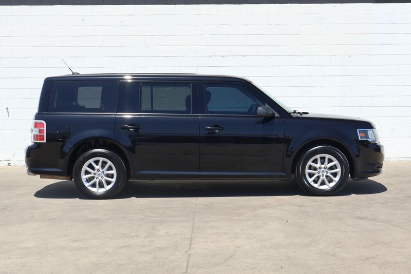 Ford Flex Vehicle Full-screen Gallery Image 04