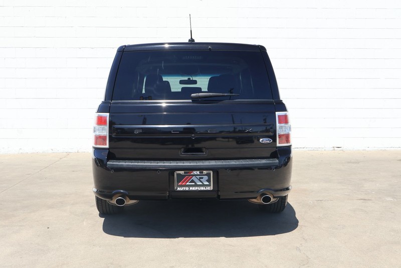 Ford Flex Vehicle Full-screen Gallery Image 06