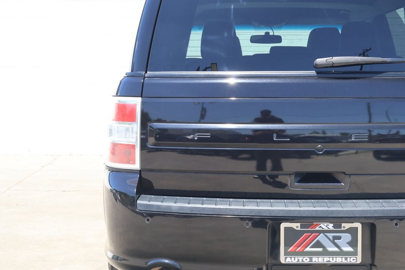 Ford Flex Vehicle Full-screen Gallery Image 07