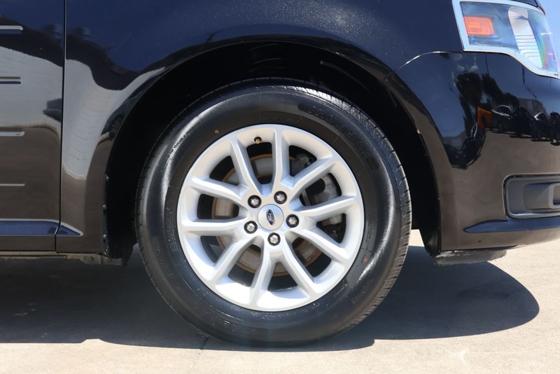 Ford Flex Vehicle Full-screen Gallery Image 13