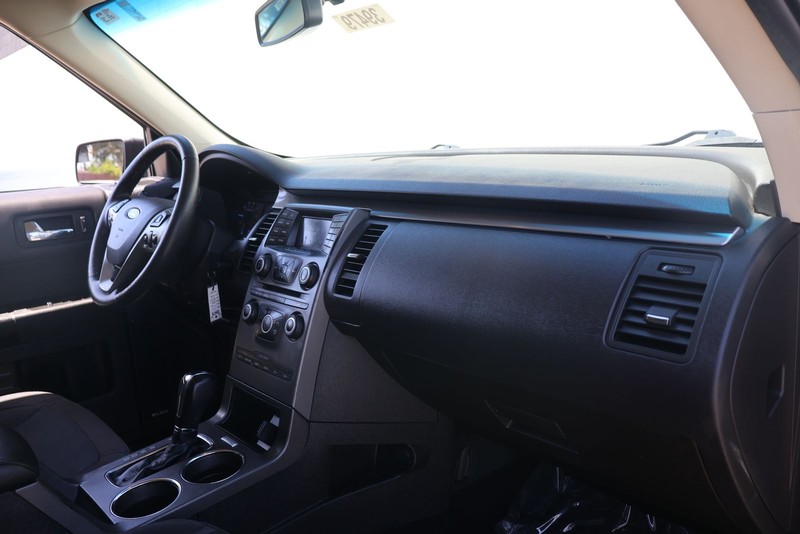 Ford Flex Vehicle Full-screen Gallery Image 18