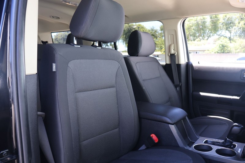 Ford Flex Vehicle Full-screen Gallery Image 19