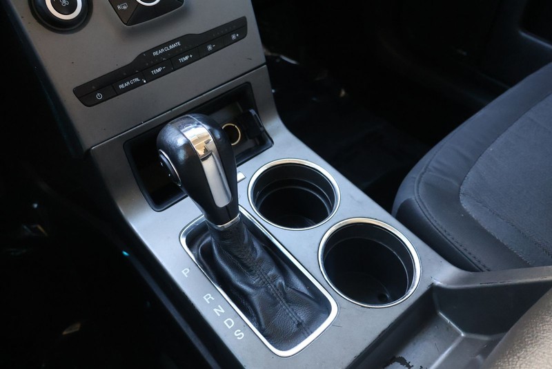 Ford Flex Vehicle Full-screen Gallery Image 31