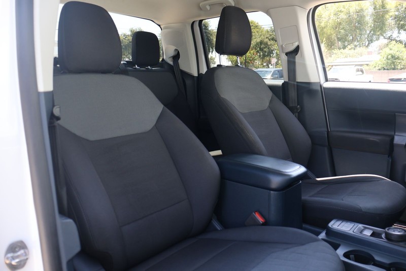 Ford Maverick Vehicle Full-screen Gallery Image 16