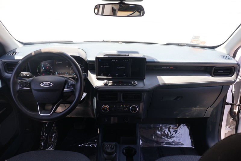 Ford Maverick Vehicle Full-screen Gallery Image 18